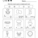 Free Printable Spring Phonics Worksheet For Kindergarten   Free Printable Spring Worksheets For Kindergarten