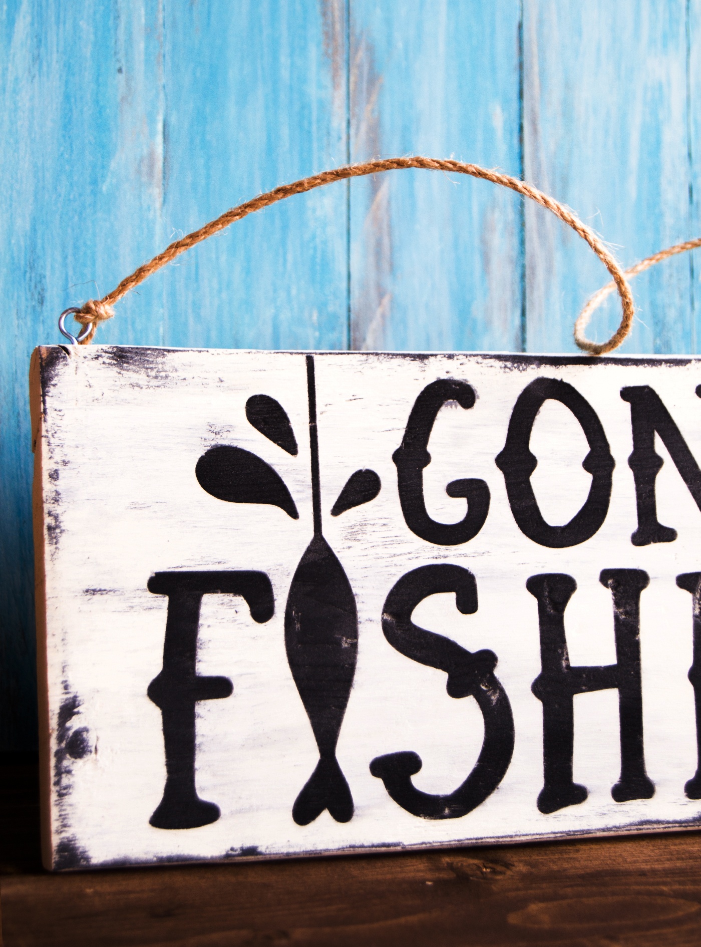 Make A Gone Fishing Wood Sign For Dad - Diy Candy - Free Printable Gone Fishing Sign