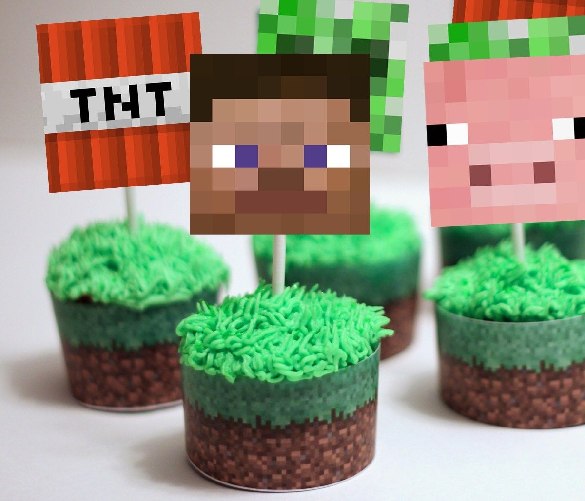 Minecraft Cupcake Toppers &amp;amp; Wrappers | Partyparty | Minecraft - Free Printable Minecraft Cupcake Toppers And Wrappers